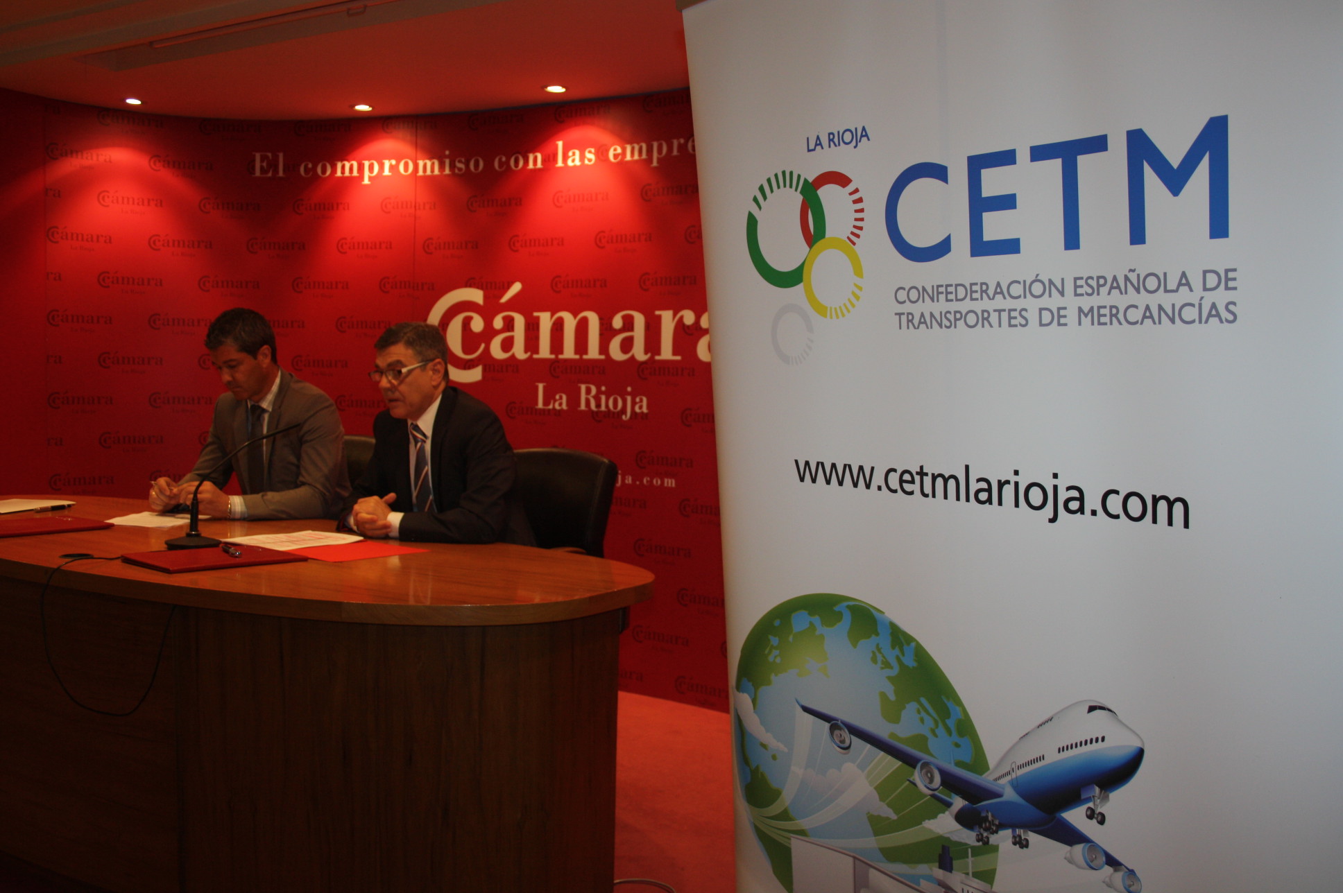 Cámara y CETM anuncian la creación de un Cluster de empresas de Transporte y Logística en La Rioja