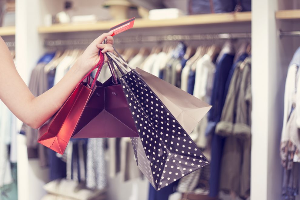 Apertura del comercio textil en San Mateo