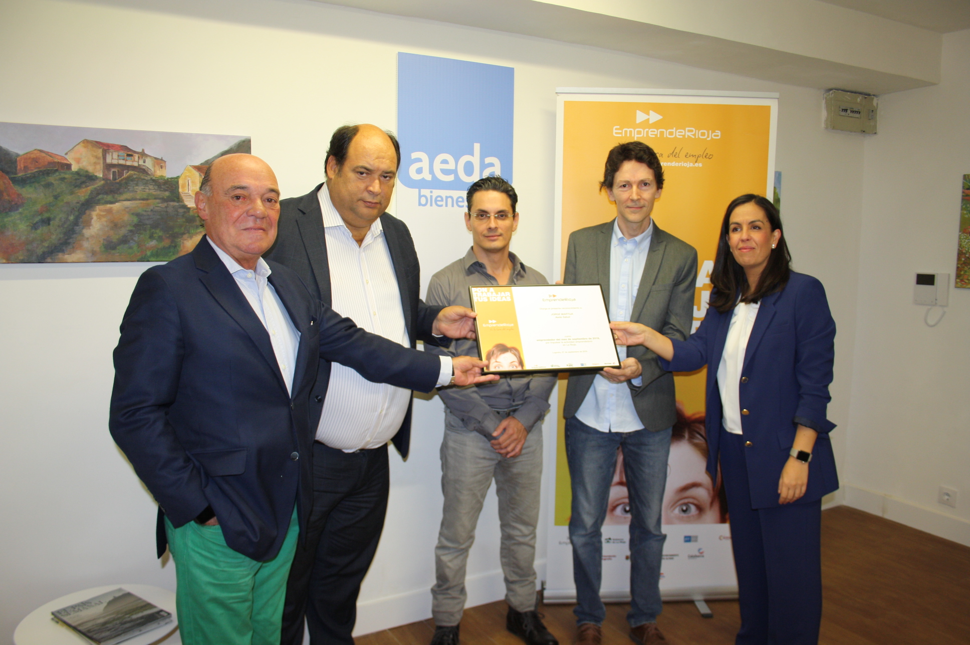 El emprendedor Jorge Martija gana el Emprendedor del mes por su Centro de Desarrollo Personal