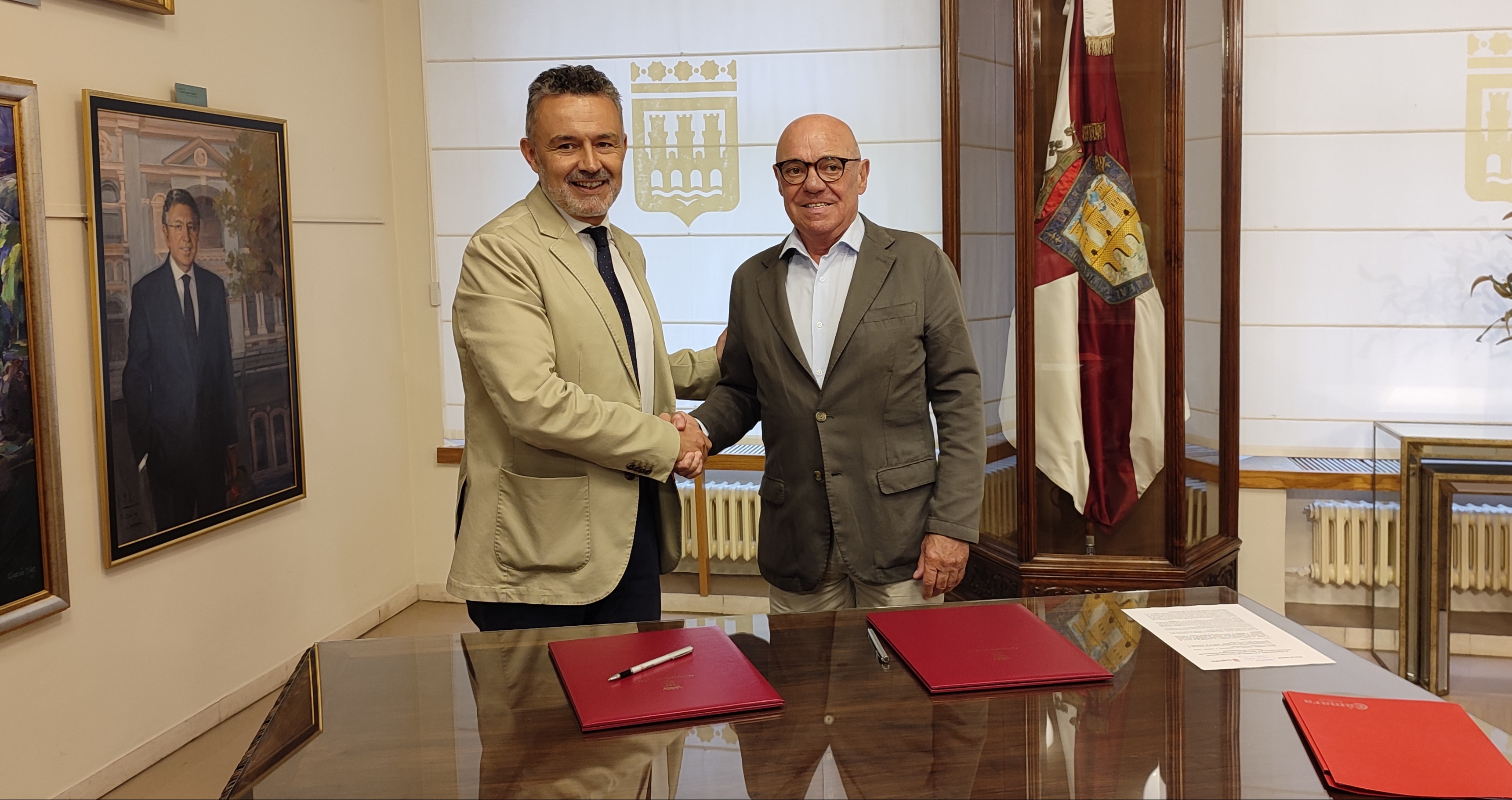 El Ayuntamiento de Logroño y la Cámara de Comercio aunarán esfuerzos para lograr que Logroño sea capital europea del comercio de proximidad