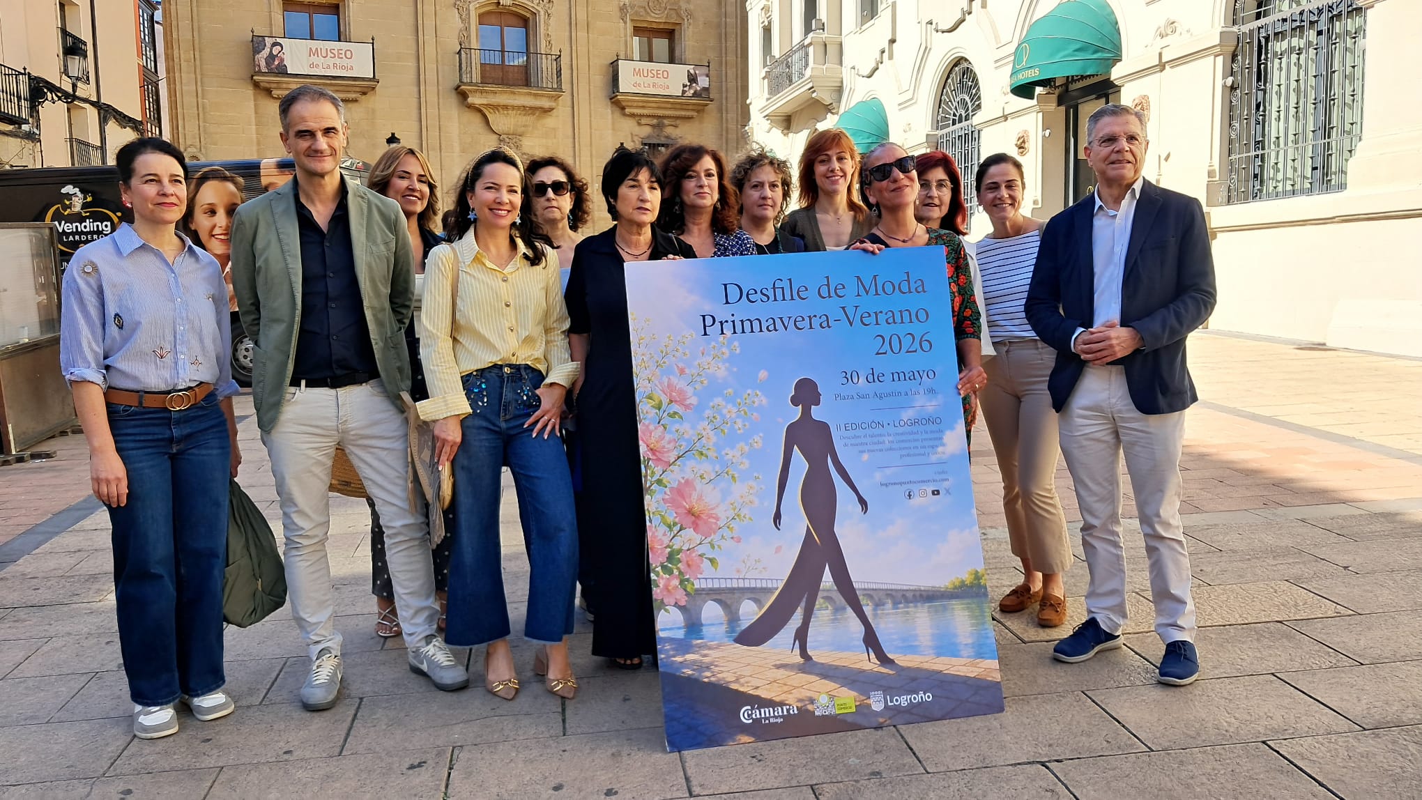 El comercio de Logroño vuelve a sacar la moda a la calle en el Desfile de Moda Primavera – Verano